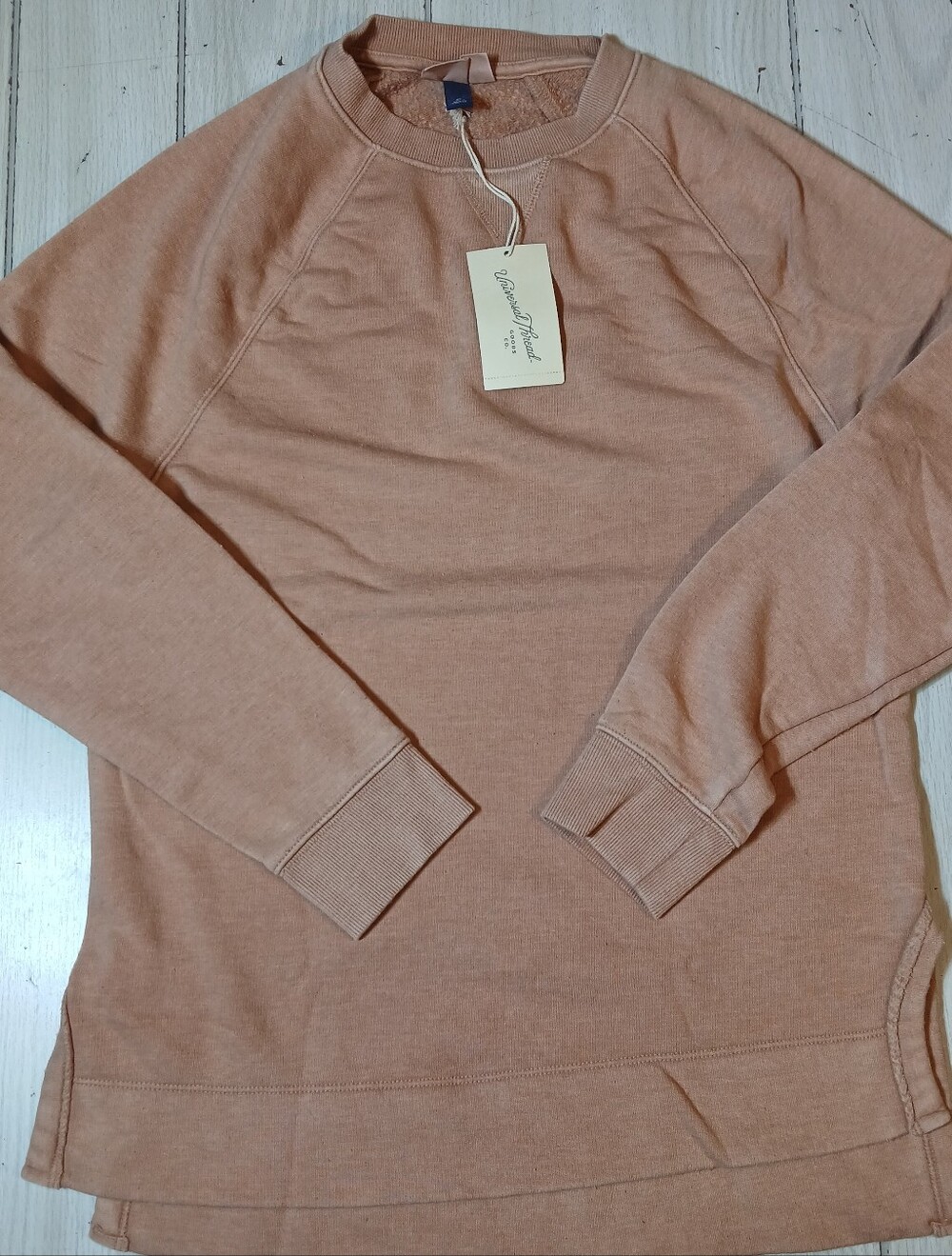 NWT Universal Thread Women's Crewneck Sweatshirt Mauve / Brown XS Raglan Side Ve
